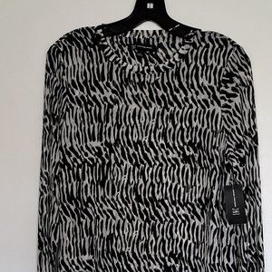 INC mesh fixture top with long sleeves